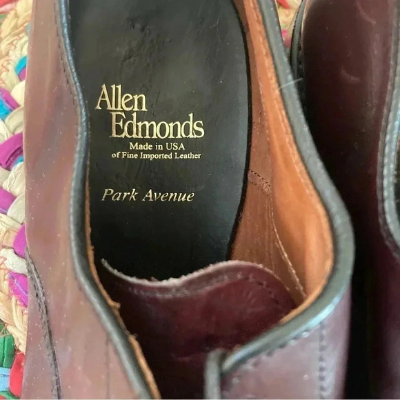 Allen Edmonds Park Avenue cap toe Oxford shoes - Picture 7 of 7